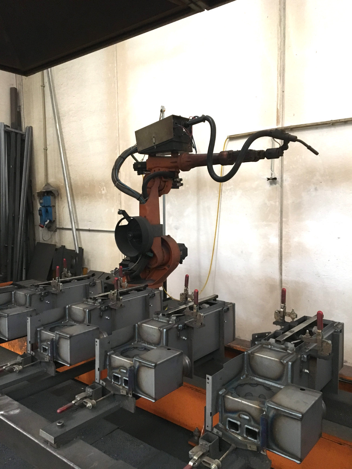 Verniciatura a polveri e taglio laser